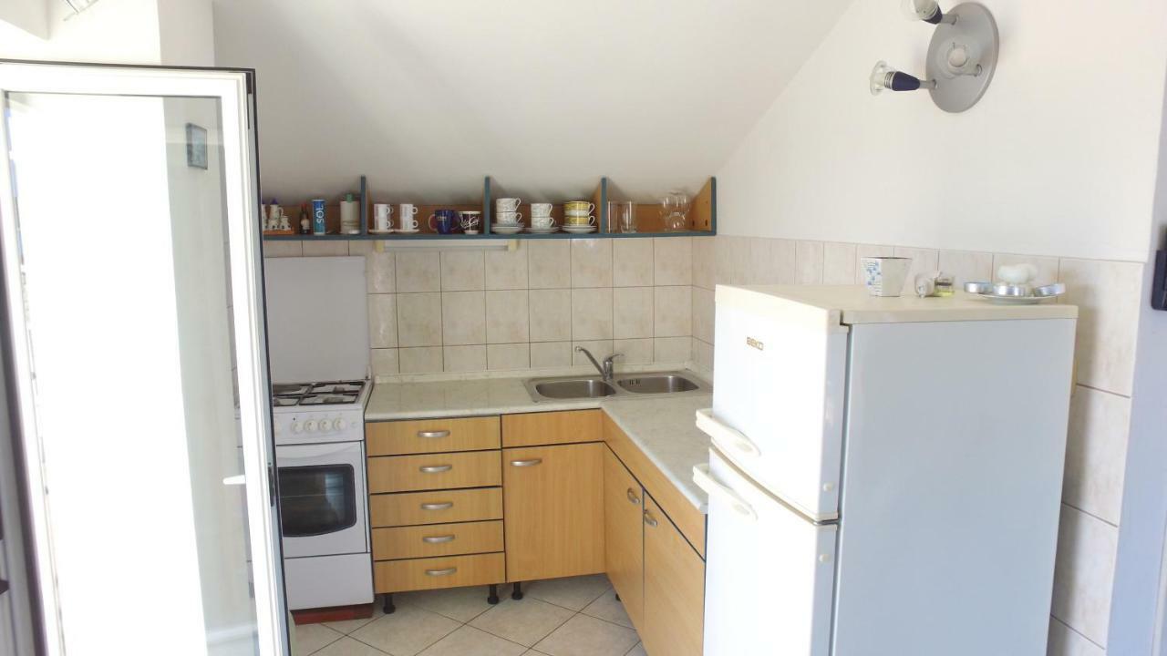 Apartment Karuza Rukavac Vis Exterior photo